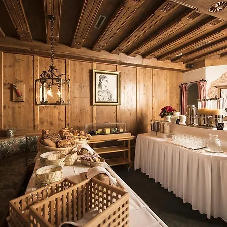 Posthotel Готель 4*