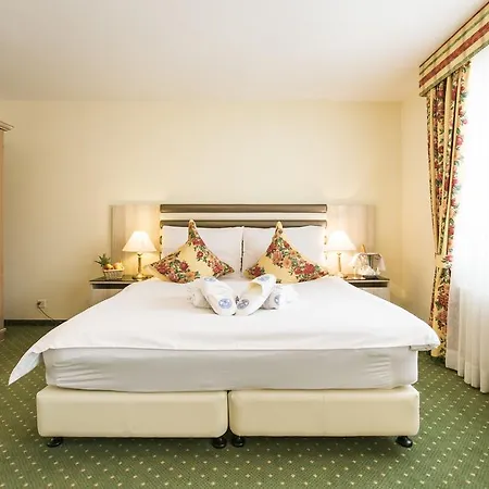 Posthotel מלון 4*